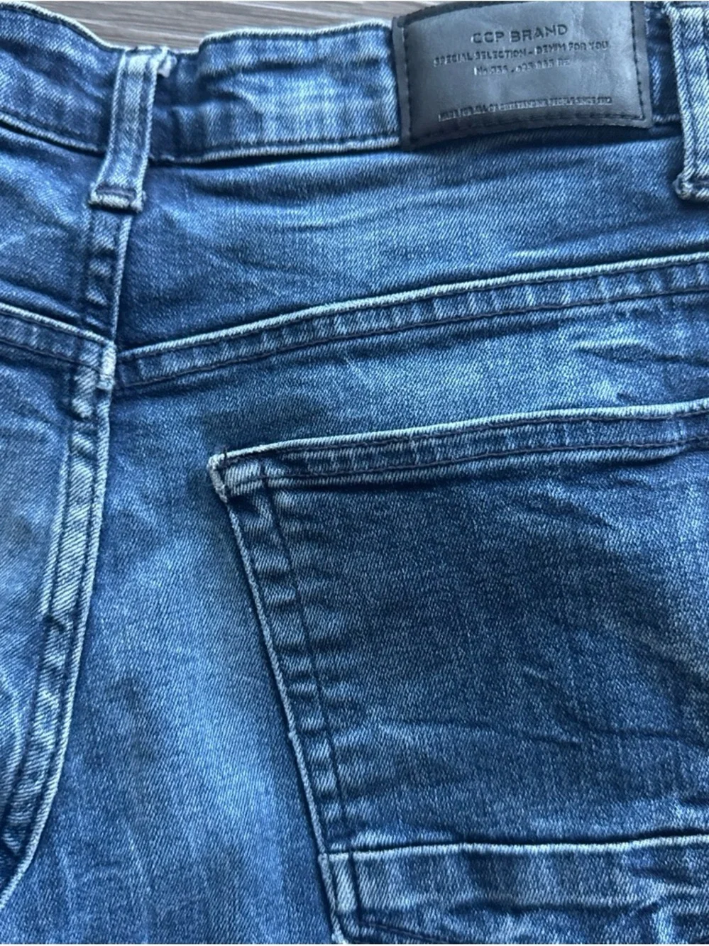 Men's Skinny Jeans in Faded Blue Wash